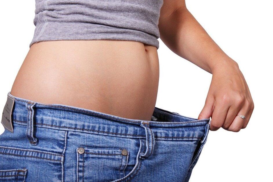 women lose weight at home